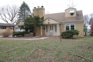 3434 N Court St, Rockford, IL 61103