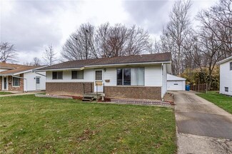 26556 Redwood Dr, Olmsted Falls, OH 44138