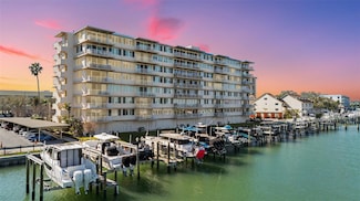 223 Island Way Unit 2C, Clearwater, FL 33767