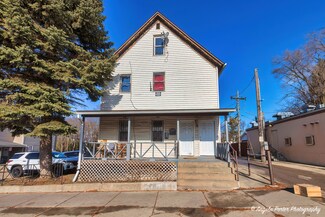 716 10th St, Waukegan, IL 60085