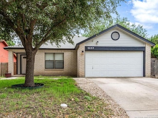9842 Raven Field Dr, San Antonio, TX 78245