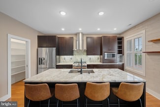 411 N Loudoun St Unit 102, Winchester, VA 22601