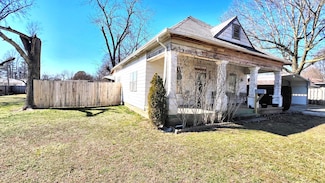 802 1st Ave, Monett, MO 65708