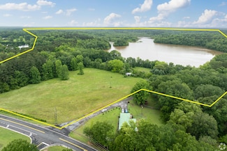 1973 Pine Valley Rd, Powder Springs, GA 30127