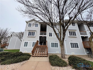 206 W Lakeshore Dr Unit C, Port Clinton, OH 43452