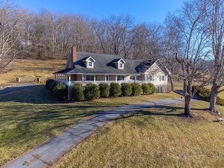 65 Spencer Ln, Franklin, NC 28734