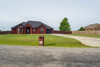 5565 NE Snowy Owl Rd, Elgin, OK 73538