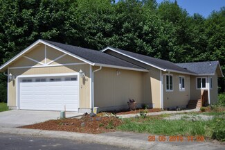 60 Glen Ln, Cathlamet, WA 98612