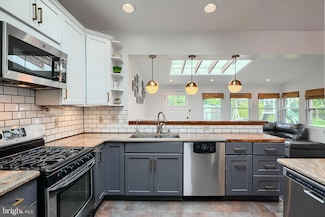 6808 Timberlane Rd, Baltimore, MD 21209