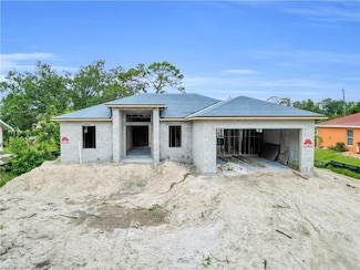 207 Gerald Ave N, Lehigh Acres, FL 33971