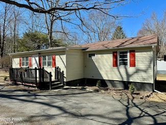 102 Keitha Ln, East Stroudsburg, PA 18302