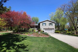W6933 Fox Dr, Fond Du Lac, WI 54937