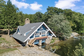 62 Boathouse Rd, Moultonborough, NH 03254
