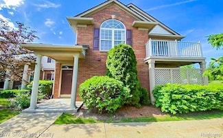 3509 Tremonte Cir N Unit 303, Rochester, MI 48306