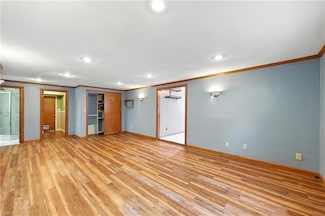 952 Redwood Cir, Virginia Beach, VA 23464