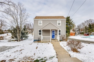 11561 Center St, Irwin, PA 15642