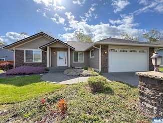 40 Aspen Creek Ct, Sequim, WA 98382