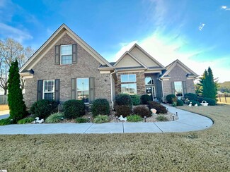 402 Meadowcroft Ln, Simpsonville, SC 29681