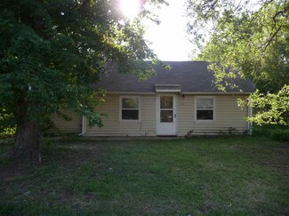 109 S Dacey Ave, Bentley, KS 67016