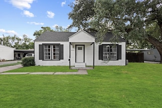 603 S 12th St, Nederland, TX 77627