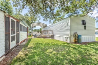 2183 Oak St, Carrabelle, FL 32322