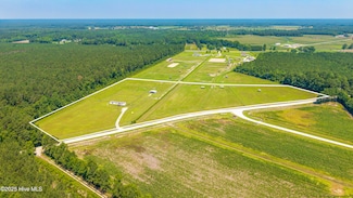 4948 New Savannah Rd, Burgaw, NC 28425