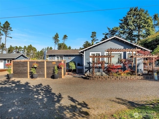 1121 228th Ln, Ocean Park, WA 98640