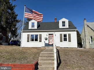 1347 E Caracas Ave, Hershey, PA 17033