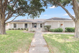 5002 Olympia Dr, Corpus Christi, TX 78413
