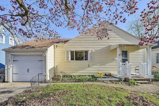 1754 E Kenworth Rd, Columbus, OH 43224