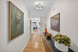 25 Rockledge Ave Unit 208, White Plains, NY 10601