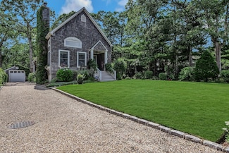 3 Willow Shade Ave, East Quogue, NY 11942