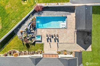 12 Elizabeth Ct, Wenatchee, WA 98801