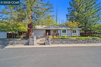 4 Brookdale Ct, Alamo, CA 94507