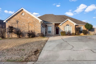 2713 Richland Park Dr, Bryant, AR 72022
