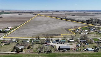 000 160th St, Columbus Junction, IA 52738