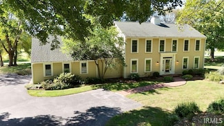 1403 Forest Hills Dr, Vincennes, IN 47591