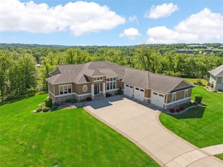 3008 Cedar River Ct NE, Cedar Rapids, IA 52411