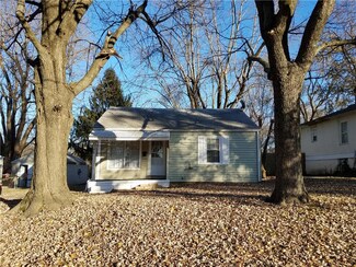 819 N Crysler Ave, Independence, MO 64050