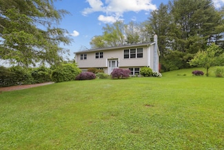 6 Royal Oaks Dr, Ledyard, CT 06339