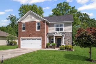 208 Wyburn Place, Burns, TN 37029