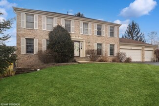 250 Winchester Dr, Algonquin, IL 60102