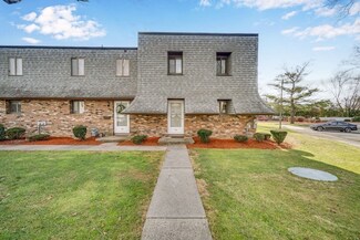 127 Beekman Dr, Agawam, MA 01001