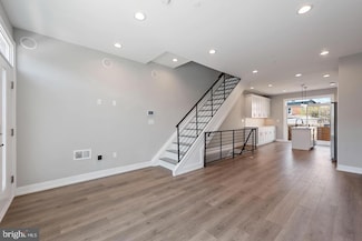 2264 E Cambria St, Philadelphia, PA 19134