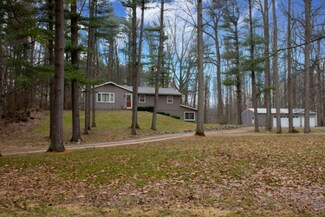 19780 Dutch Settlement St, Cassopolis, MI 49031