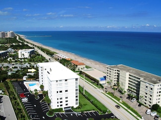 911 Ocean Dr Unit 401, Juno Beach, FL 33408