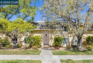 1817 Skycrest Dr Unit 4, Walnut Creek, CA 94595