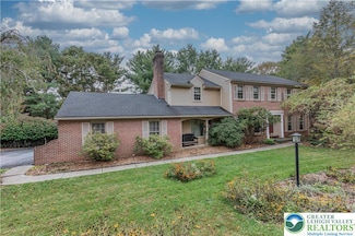 4804 Parkview Dr S, Emmaus, PA 18049