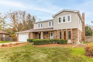 825 Downing St, Northbrook, IL 60062