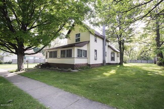 627 Kalamazoo St, Otsego, MI 49078